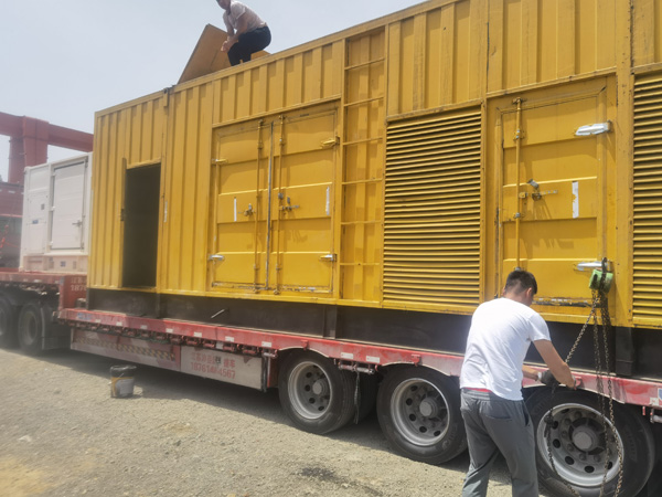 高青除了负载情况和发动机维护，还有哪些因素会影响 200kw 柴油发电机的油耗？