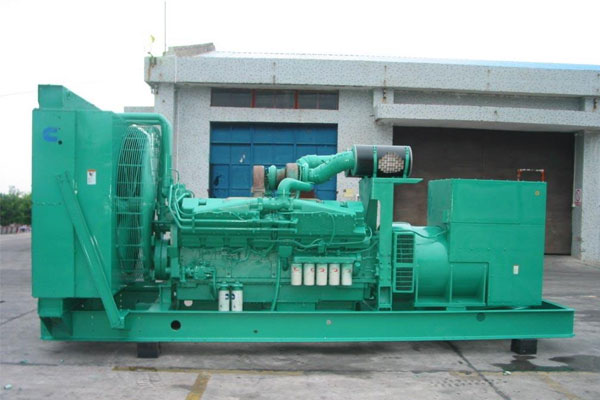 高青工厂发电机应急发电时如何更准确地检查发电机状态？