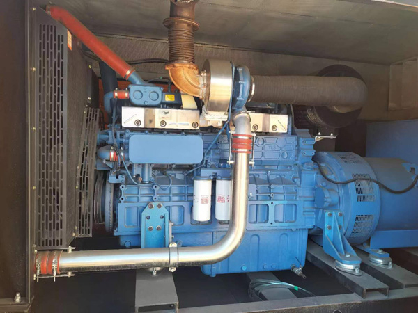 高青燃油消耗率与进气温度的具体关系是什么？