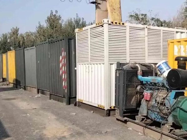 高青200KW柴油发电机机组每小时油耗是多少？