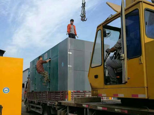 高青更换水冷式机油散热器密封件的操作流程是怎样的？